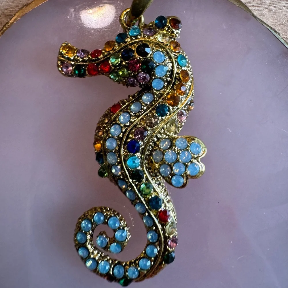 Seahorse Rhinestone Necklace - Picture 2 of 9